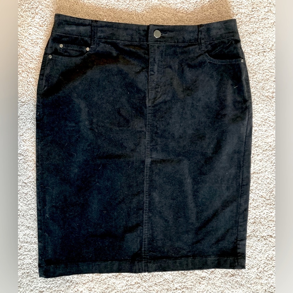 Charter club black corduroy velvet stretch pencil skirt | high rise